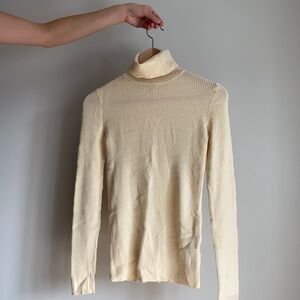 Pale merino wool yellow long sleeve turtleneck, S